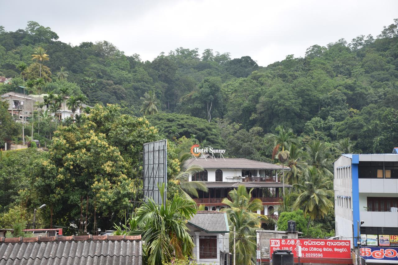 Lodge In 611 Kandy Exterior foto